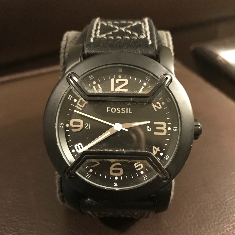 Black leather band men’s watch
